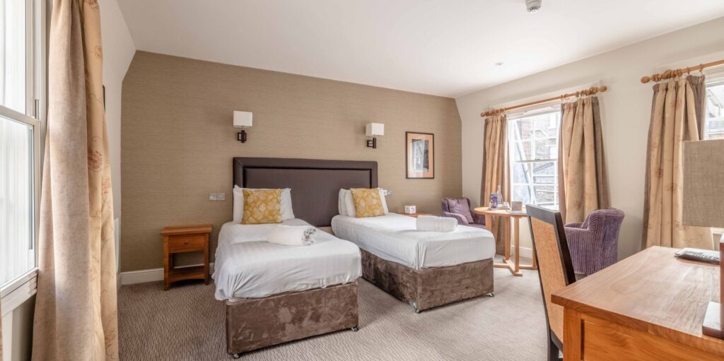 EssexHotelRooms.co.uk Review How to Use It Safely & Smartly