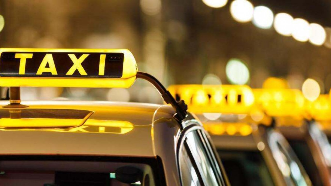 Farnham Taxi Services Easy Travel 